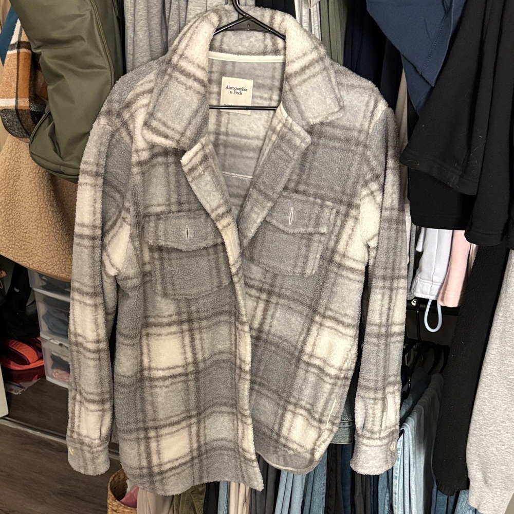 Abercrombie & Fitch Cream and Gray Plaid Teddy Jacket